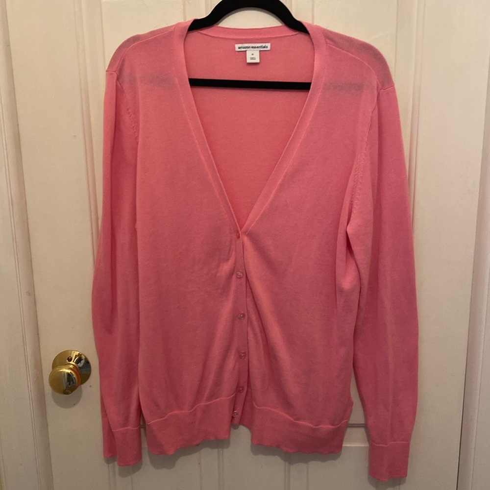 NWOT Women’s cardigan size XL